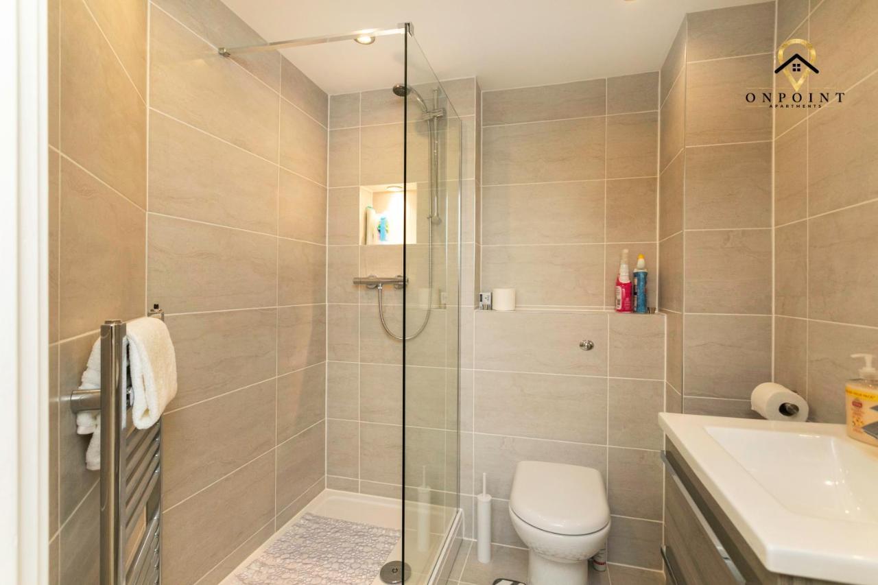 ✰Onpoint -Large 2 Bedroom Apt With Parking!✰ Nottingham Eksteriør bilde