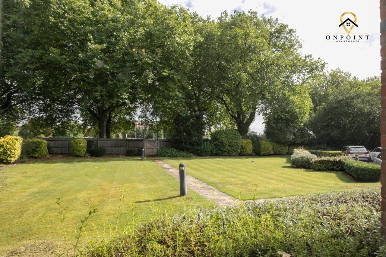 ✰Onpoint -Large 2 Bedroom Apt With Parking!✰ Nottingham Eksteriør bilde