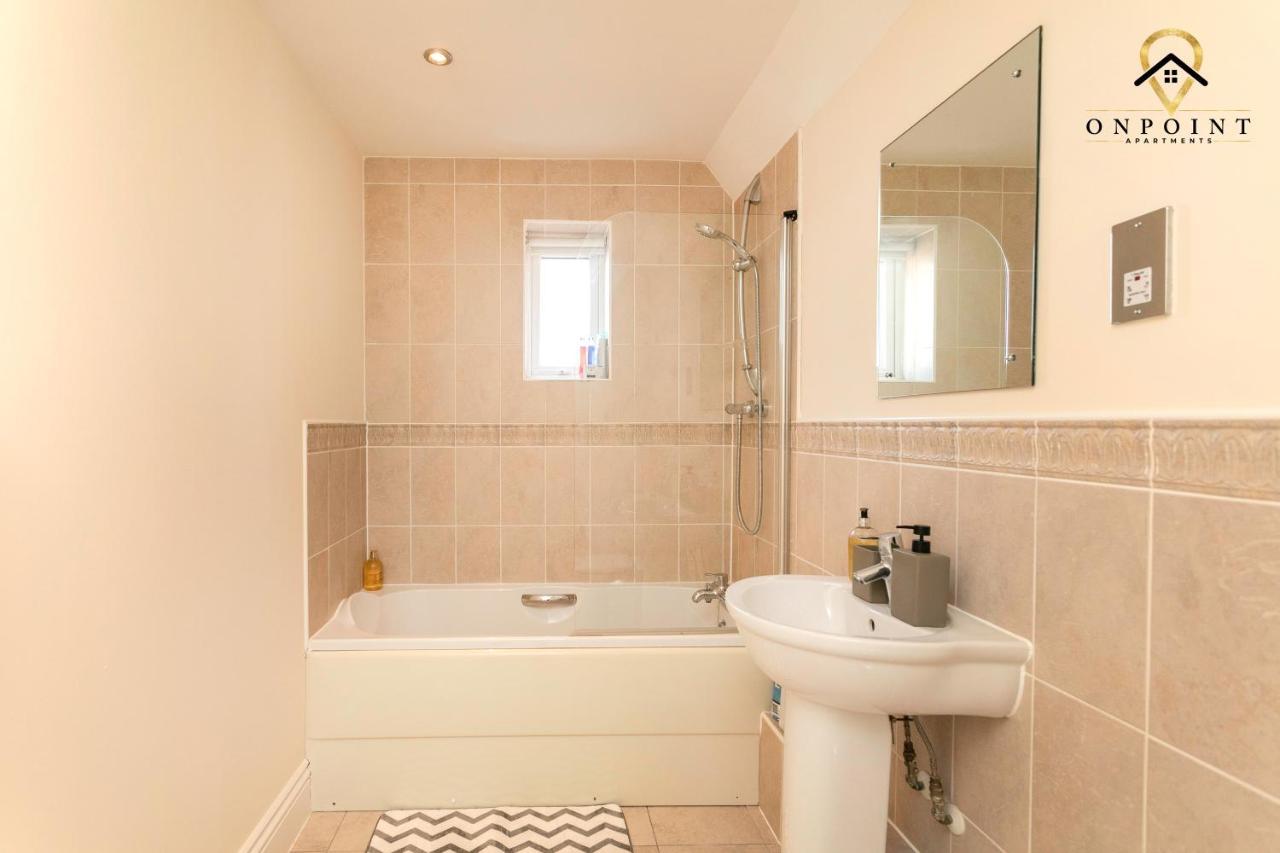 ✰Onpoint -Large 2 Bedroom Apt With Parking!✰ Nottingham Eksteriør bilde
